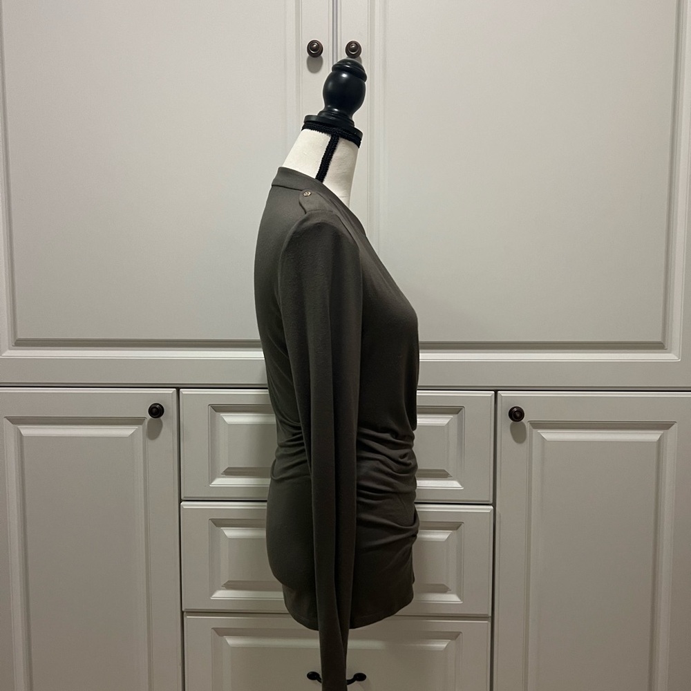 Ann Taylor Olive green ruched front | Wrap style size M - Picture 5 of 9